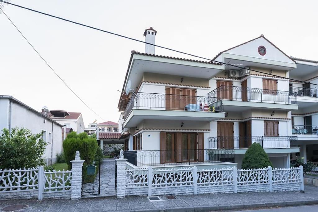 Aiwa Διαμέρισμα 130Τμ 1Ου Ορόφου Σε Διώροφη Οικία Anatoli  Екстериор снимка
